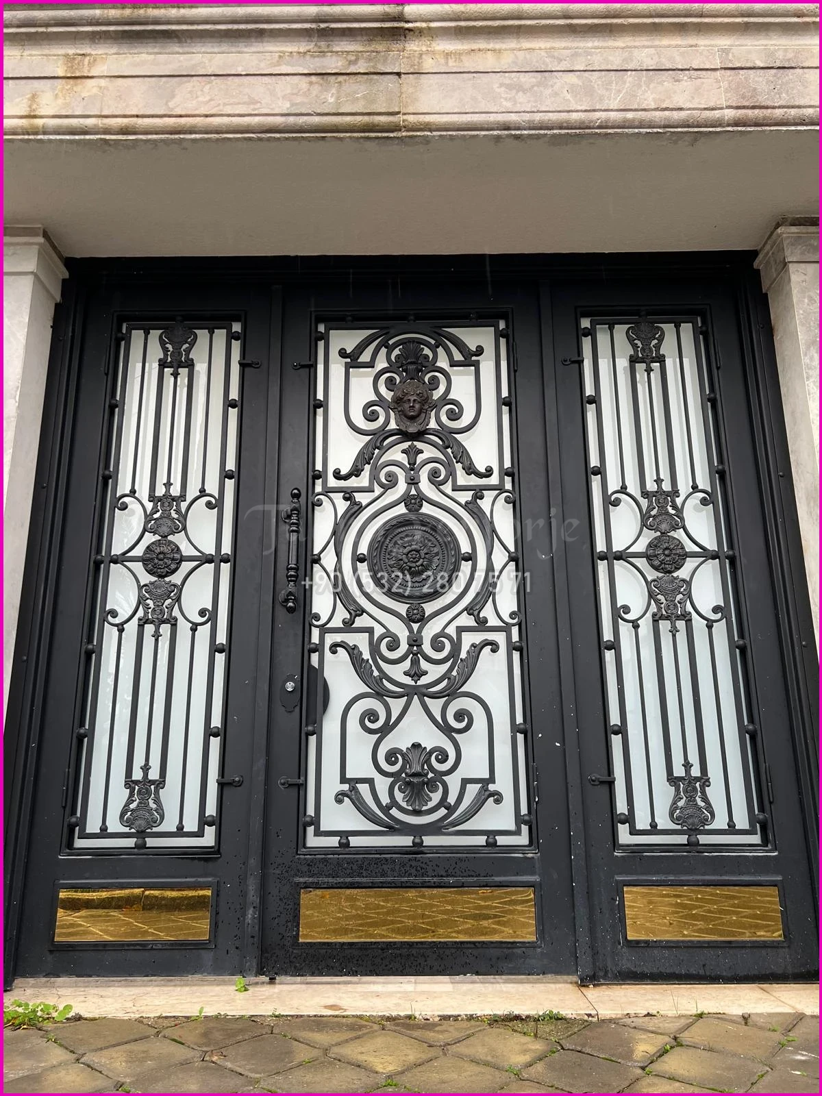 Ferforje ve Demir Kapılar Arasındaki Temel Farklar Nelerdir?